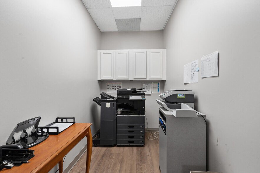 More Photos Of 91 E 1st St, Oswego Office For Sale