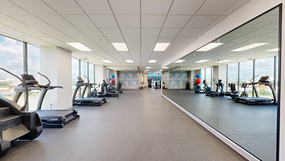 More Photos Of 3800 S J.B. Hunt Dr, Rogers Office For Lease
