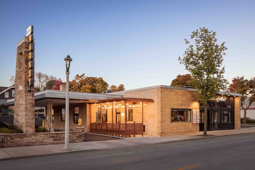 More Photos Of 5900 W North Ave, Milwaukee Restaurant For Sale