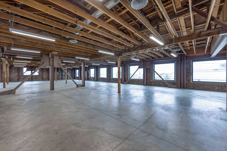 More Photos Of 440 Seaton St, Los Angeles Loft Creative Space For Lease