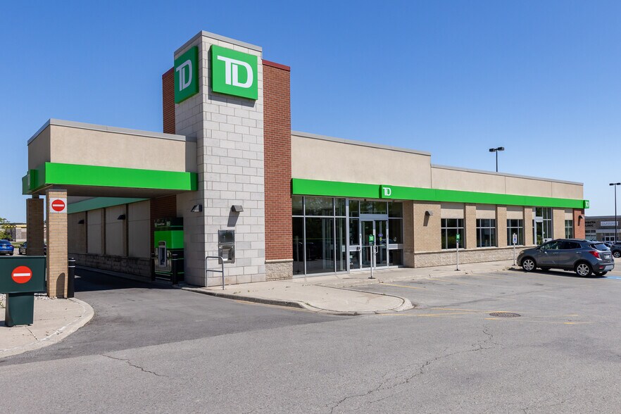 More Photos Of 927 Southdale W rd, London General Retail For Lease