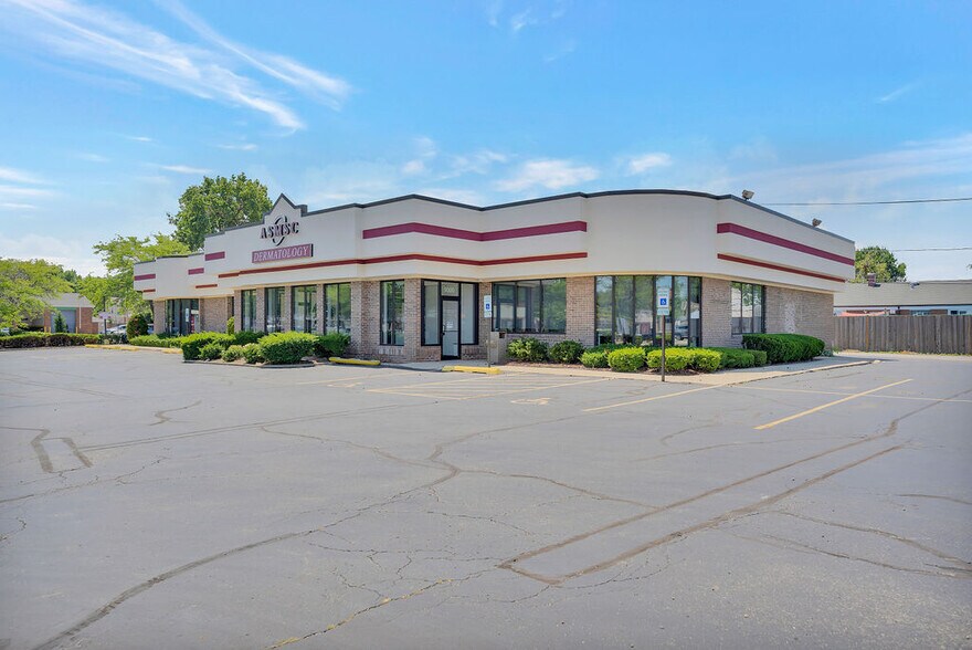 More Photos Of 9300 Waukegan Rd, Morton Grove Medical For Sale