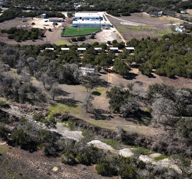 More Photos Of 18992 Ranch to Market 150 rd, Driftwood Showroom For Lease