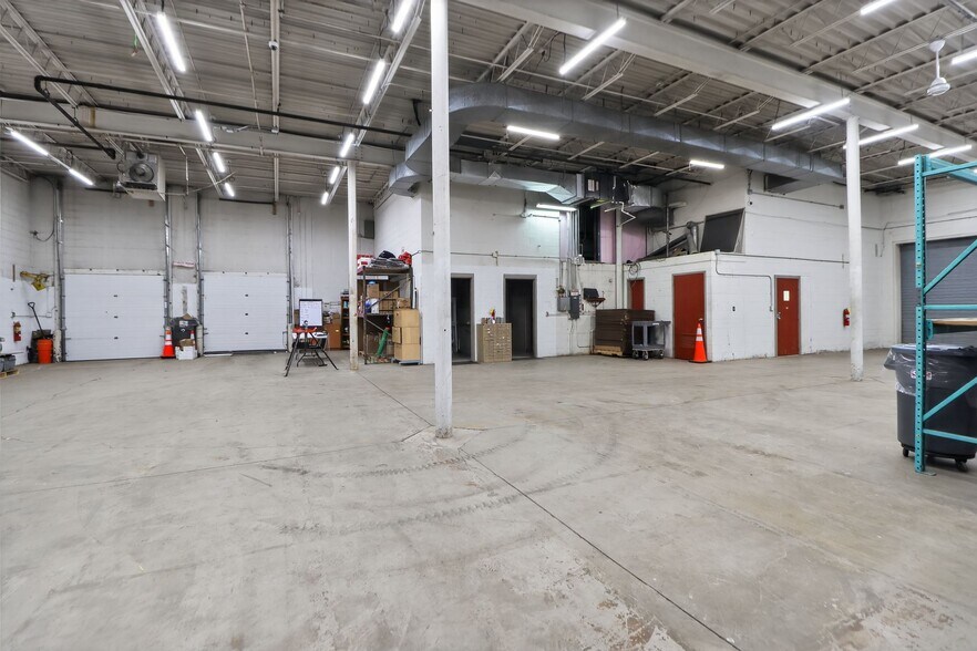 More Photos Of 2620 E 165th St, Hammond Warehouse For Sale