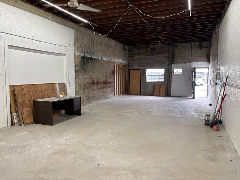 More Photos Of 823 NW 1st St, Fort Lauderdale Industrial For Lease