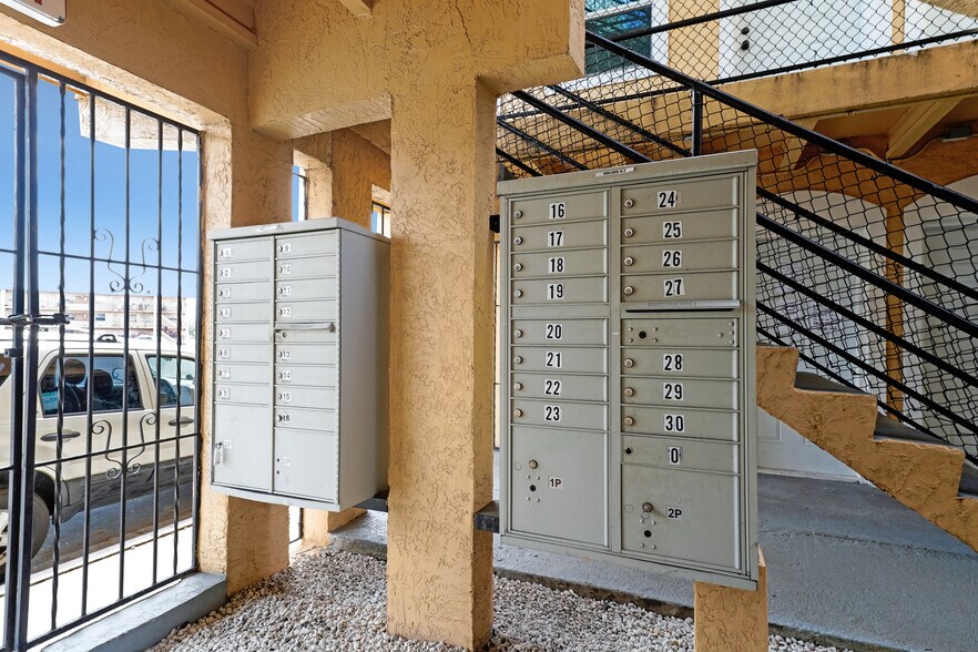 More Photos Of 733 Dr Martin Luther King Jr Blvd W, Belle Glade Apartments For Sale