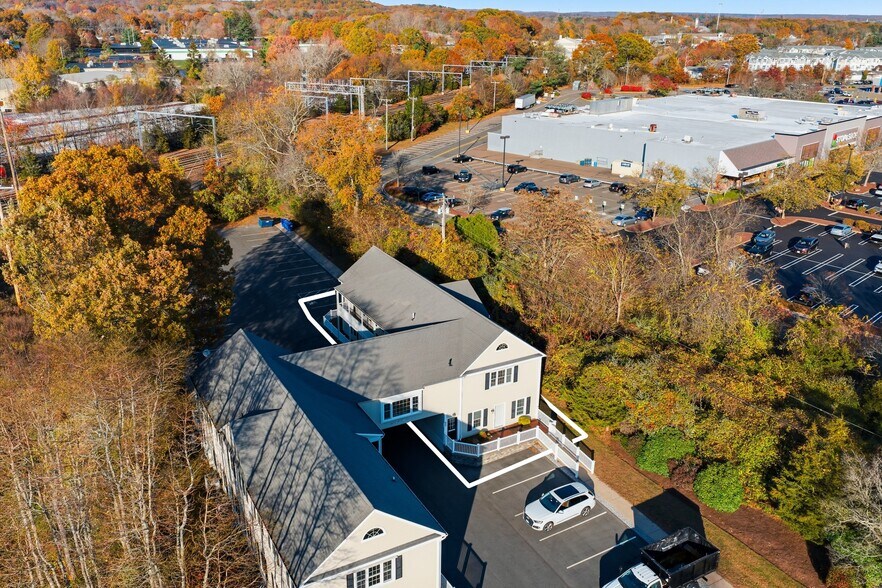 More Photos Of 123 Elm St, Old Saybrook Medical For Sale