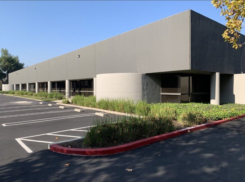More Photos Of 1581 Cummins Dr, Modesto Research And Development For Lease