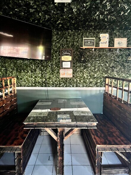 More Photos Of 155 Hamakua Dr, Kailua Freestanding For Lease