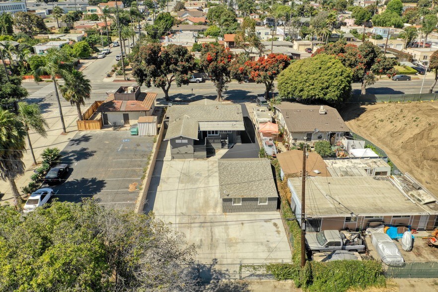 More Photos Of 1516 E Thompson Blvd, Ventura Office For Lease