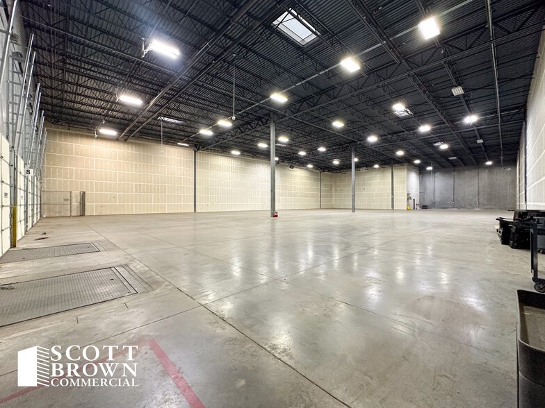More Photos Of 1550 N Western Blvd, Denton Warehouse For Lease