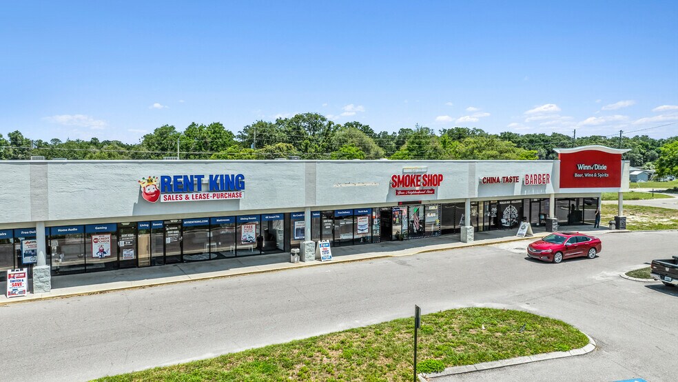 More Photos Of 38901-38923 County Road 54, Zephyrhills Storefront For Lease