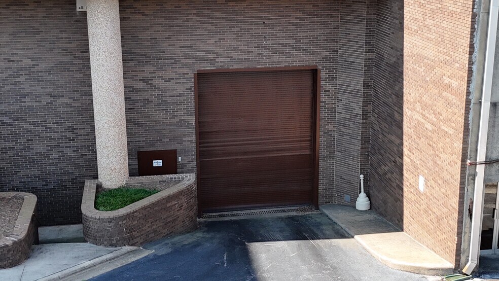 More Photos Of 200 1st Ave NW, Hickory Office For Sale