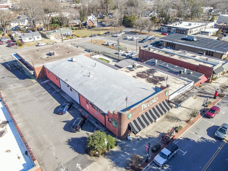 More Photos Of 134 N Main St, Belmont Storefront For Lease