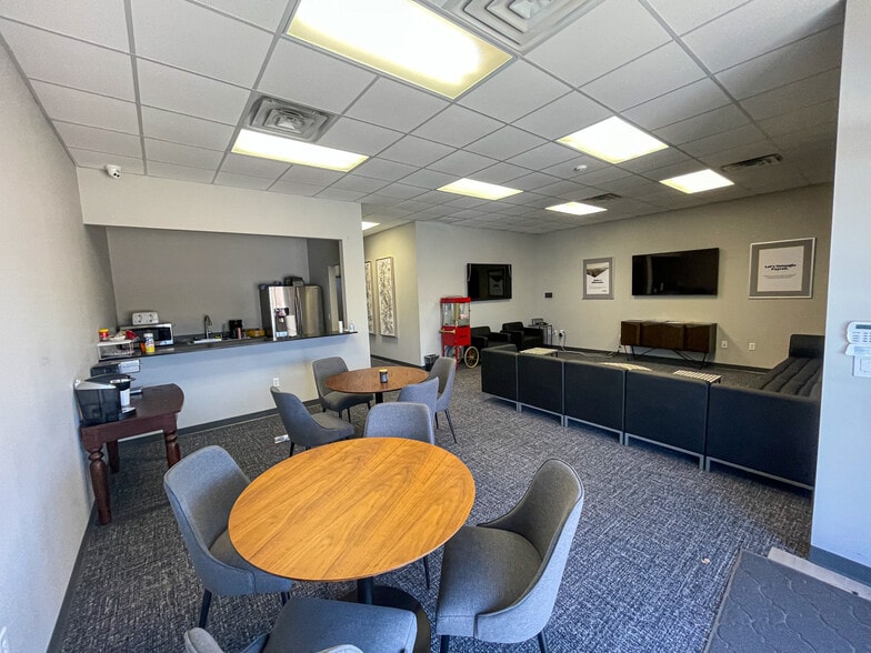 More Photos Of 1805 Owen Ct, Mansfield Office Residential For Lease