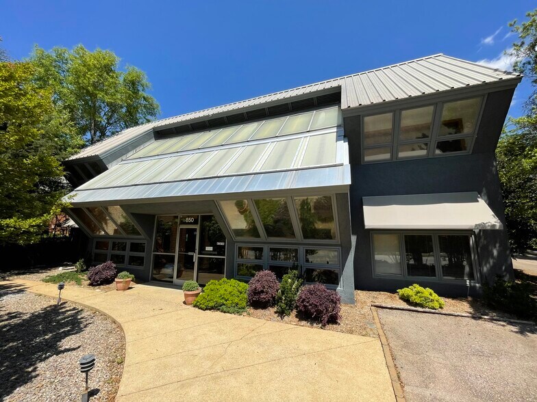 More Photos Of 850 W Morgan St, Raleigh Loft Creative Space For Sale