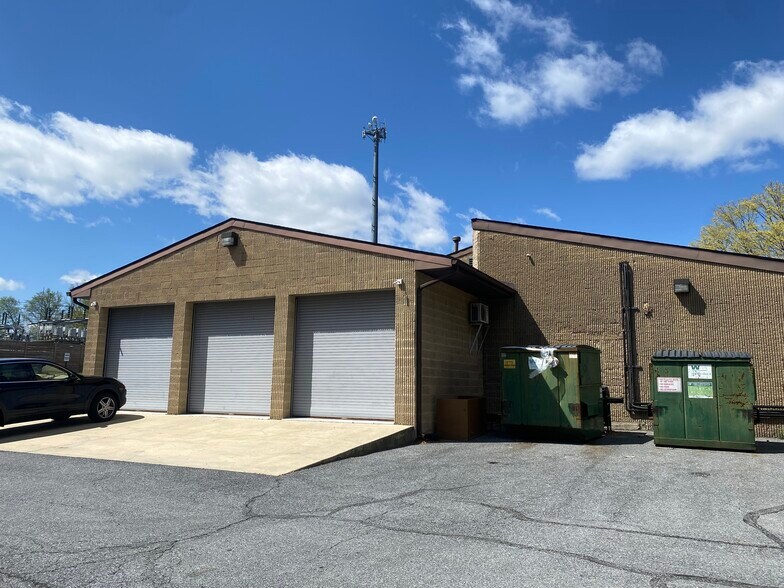 More Photos Of 10715 Little Patuxent Pky, Columbia Storefront Retail Office For Sale