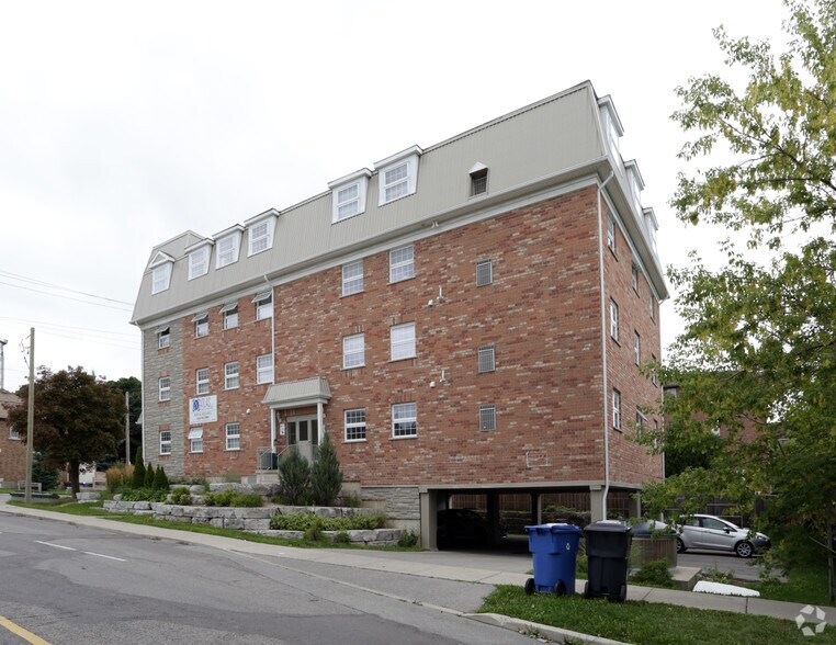 More Photos Of 172 Regina St N, Waterloo Apartments For Sale
