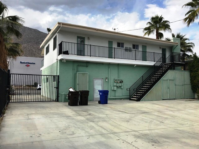 More Photos Of 560-562 S Indian Canyon Dr, Palm Springs Storefront Retail Office For Sale