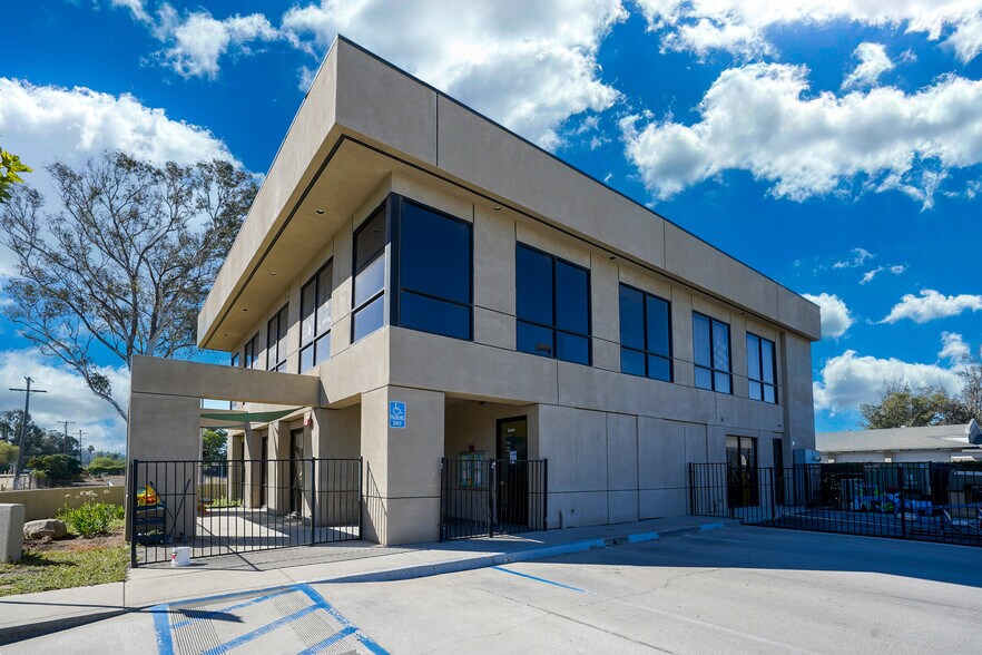 More Photos Of 2291 Main St, Ramona Office For Sale