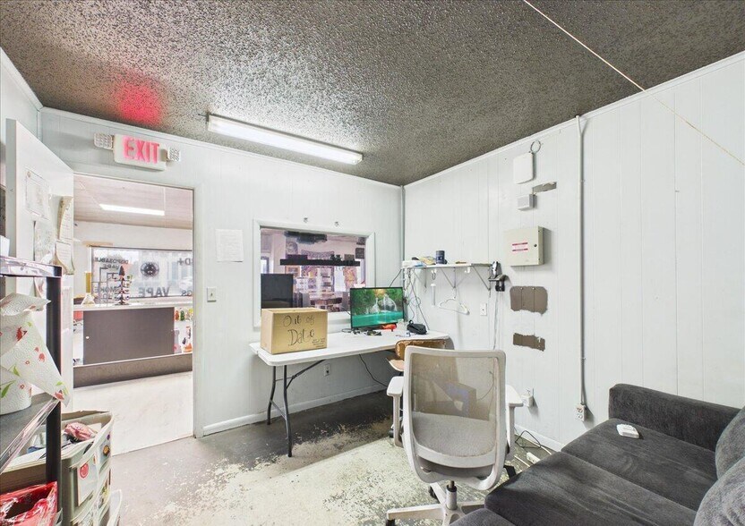 More Photos Of 600 Reid St, Palatka Freestanding For Sale
