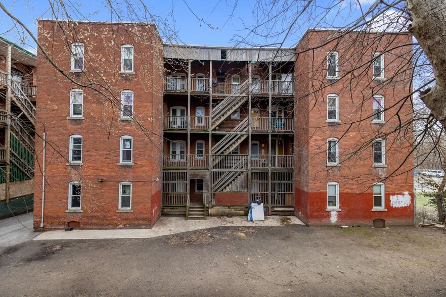 More Photos Of 236-240 Locust, Springfield Apartments For Sale
