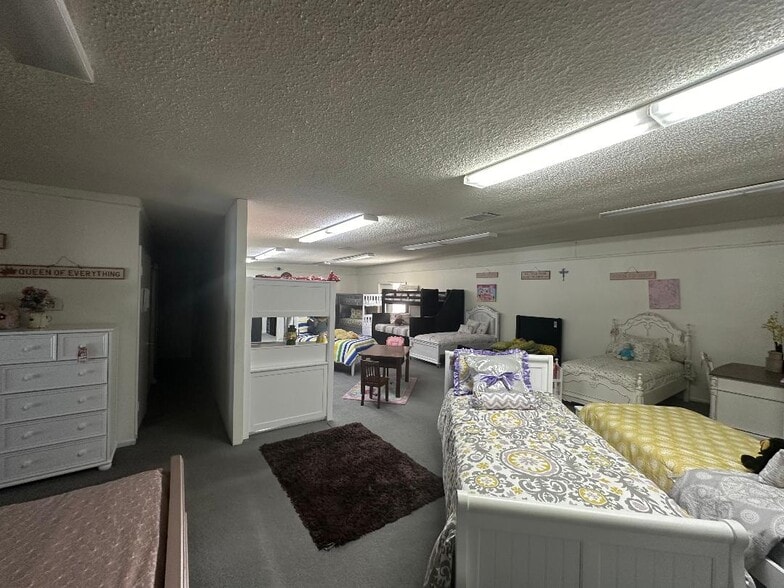 More Photos Of 2751 Colorado Blvd, Los Angeles Restaurant For Lease