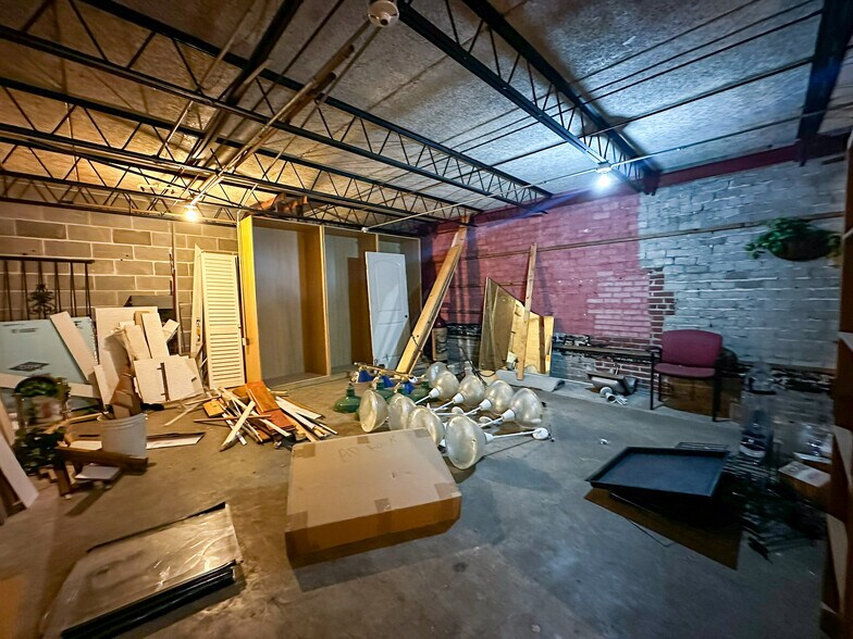 More Photos Of 121 S Kentucky Ave, Lakeland Storefront For Lease