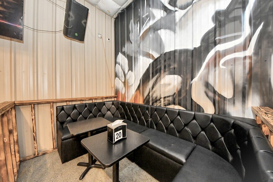 More Photos Of 11730 Aldine Westfield Rd, Houston Warehouse For Sale