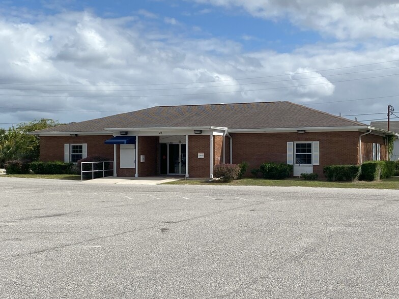More Photos Of 164 S US Highway 17, East Palatka General Retail For Lease