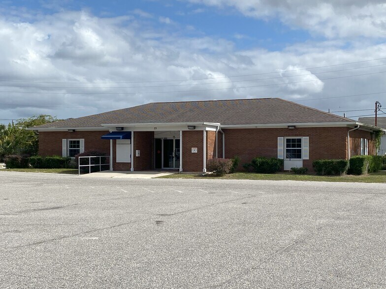 168 S US Highway 17, East Palatka, FL 32131 Storefront Retail Office