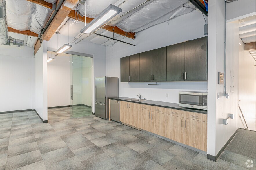 More Photos Of 1780 La Costa Meadows Dr, San Marcos Unknown For Lease