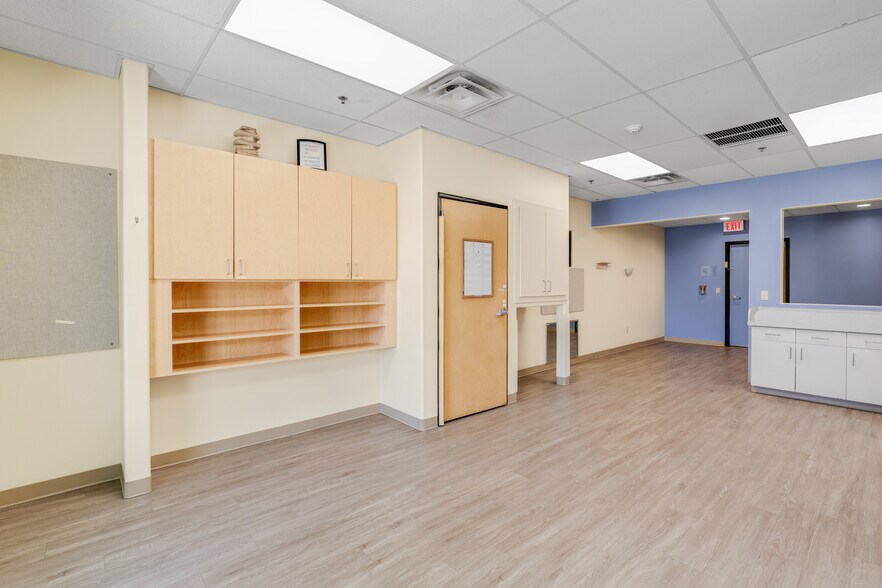 More Photos Of 1151 W Ray Rd, Chandler Daycare Center For Sale