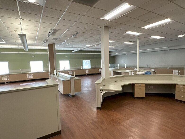 More Photos Of 600 Newman St, El Paso Medical For Sale