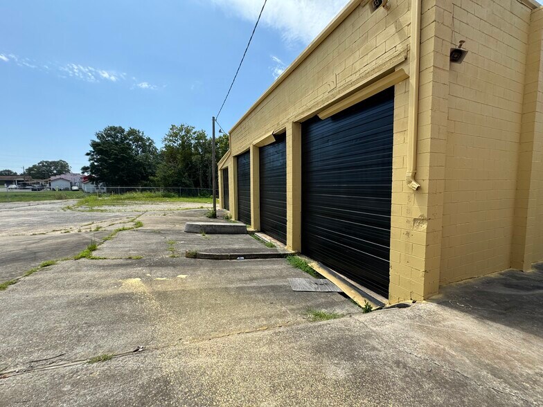 More Photos Of 321 S Jefferson Ave, Eatonton Industrial For Sale