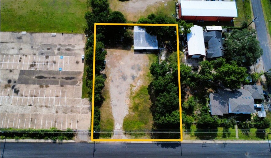 More Photos Of 1545 Oak Tree Dr, Houston Unknown For Lease