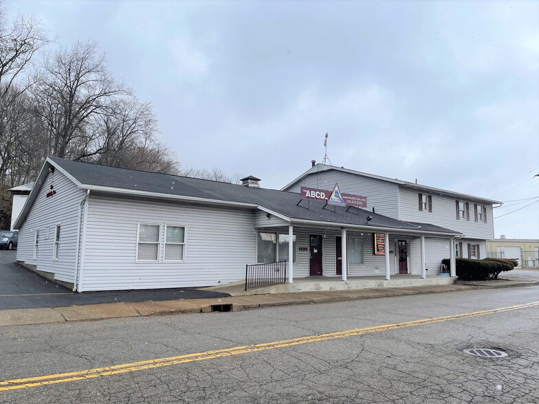 Primary Photo Of 1225 Gross Ave NE, Canton Office Residential For Sale