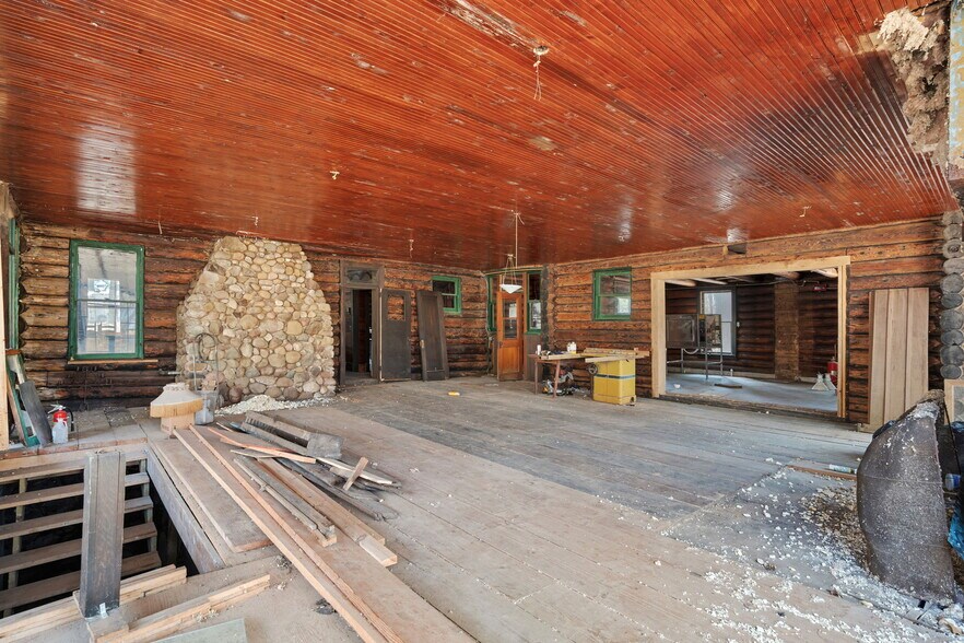 More Photos Of 1098 340th Ave, Frederic Specialty For Sale