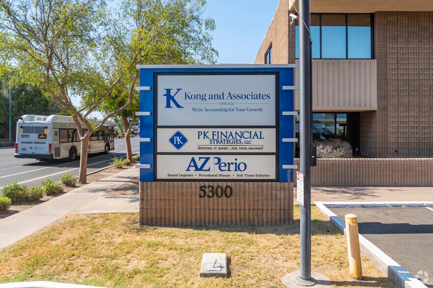 More Photos Of 5300 N Central Ave, Phoenix Office For Sale