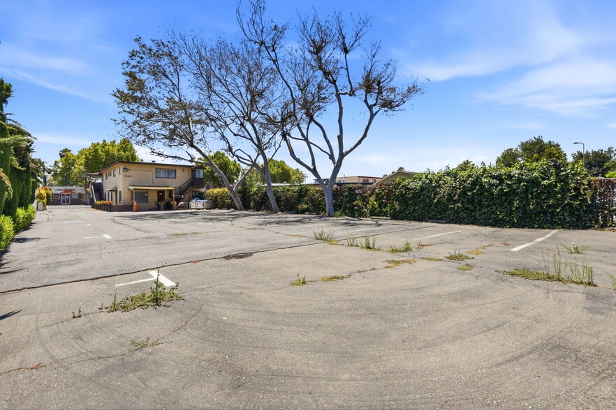 More Photos Of 1565 Alum Rock Ave, San Jose Office For Sale