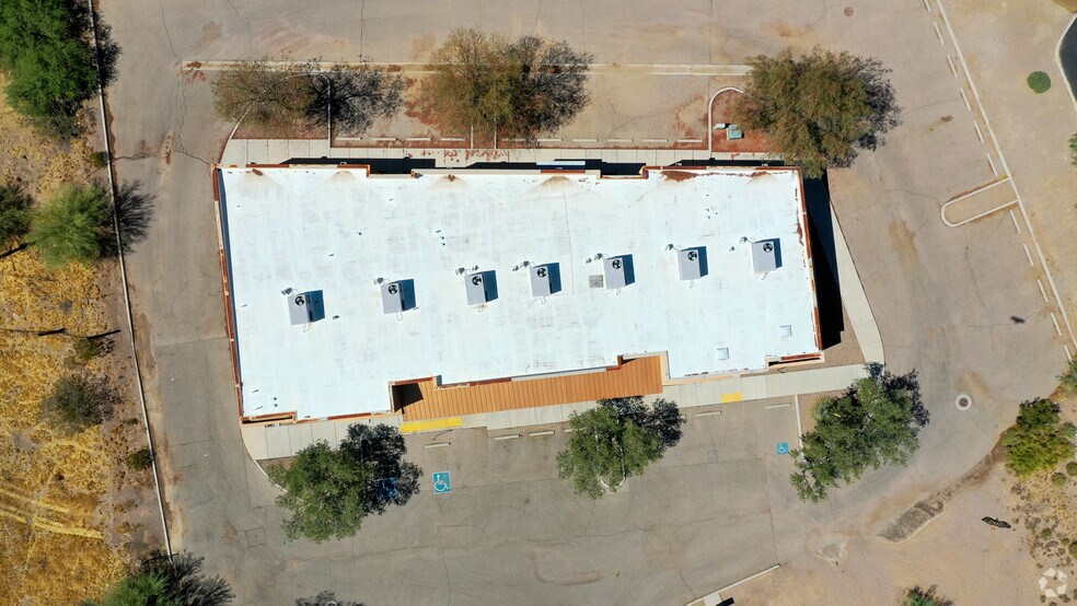More Photos Of 8555 N Silverbell Rd, Tucson Medical For Lease