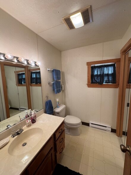 More Photos Of 346 Route 711, Jones Mills Convenience Store For Sale