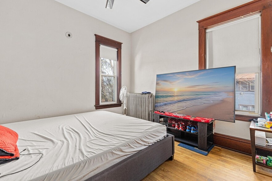 More Photos Of 3024 Chicago Ave, Minneapolis Apartments For Sale