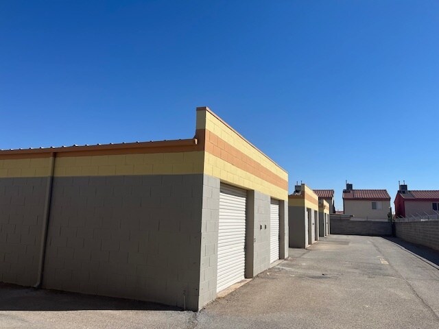 More Photos Of 11010 Montana Ave, El Paso Self Storage For Sale
