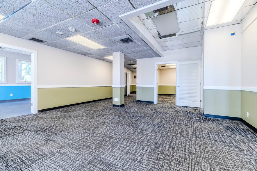 More Photos Of 1575 Hillside Ave, New Hyde Park Medical For Sale
