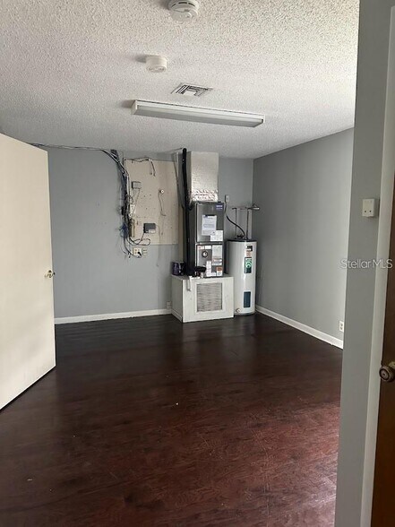 More Photos Of 1905 SW College Rd, Ocala Unknown For Lease