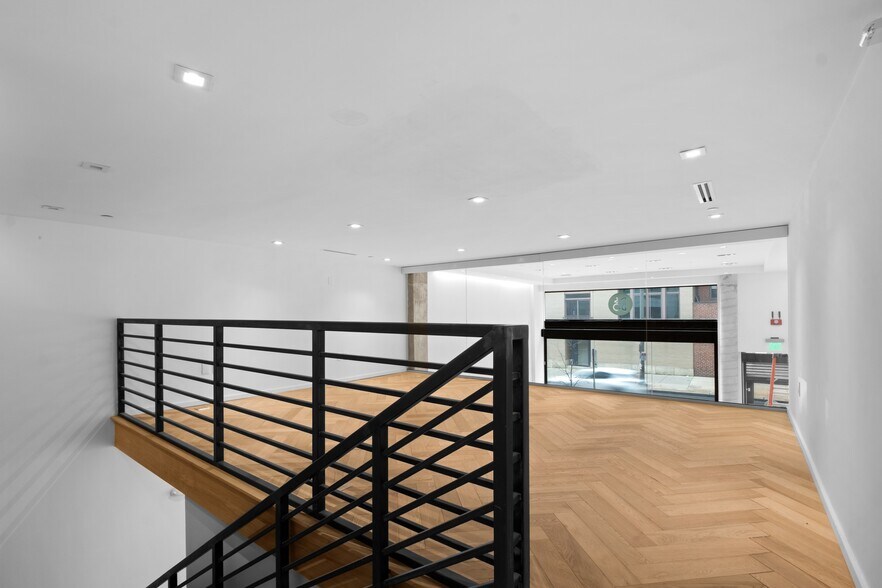 More Photos Of 2108 Walnut St, Philadelphia Storefront Retail Residential For Sale