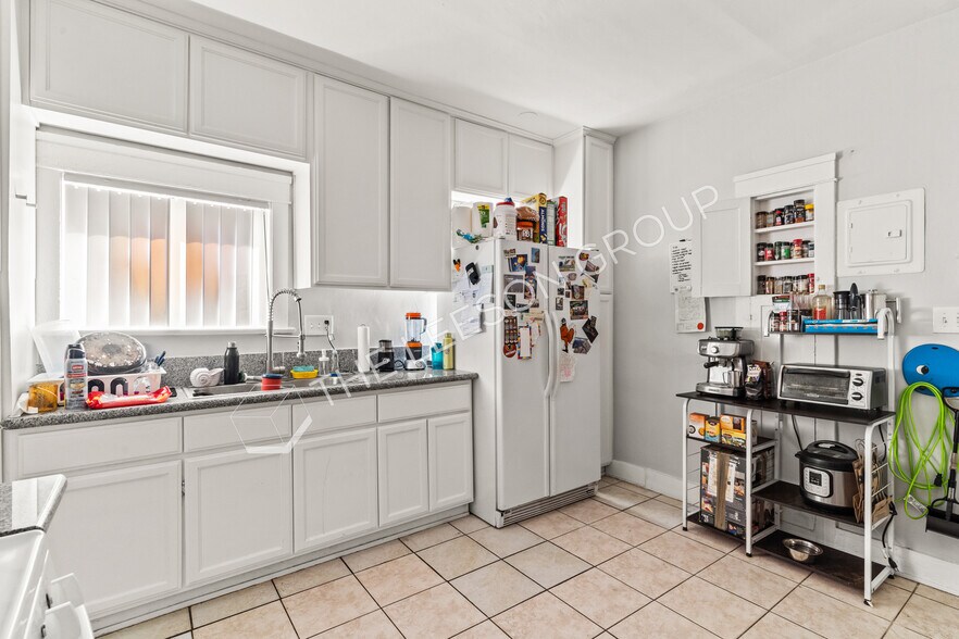 More Photos Of 905-915 Cherry Ave, Long Beach, Long Beach Apartments For Sale