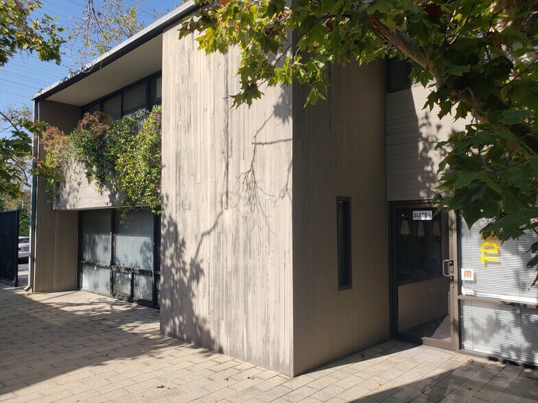 More Photos Of 930 Colorado Blvd, Los Angeles Office For Lease