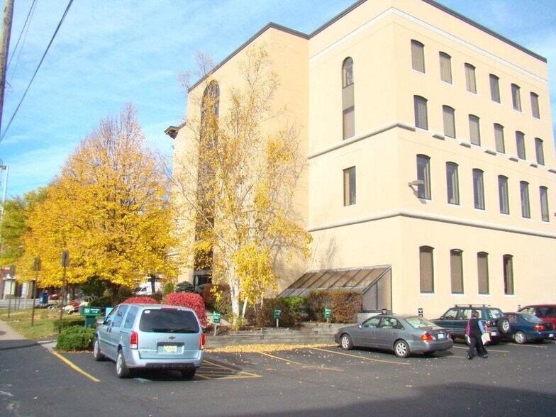 More Photos Of 217 Main St, Lewiston Office For Lease